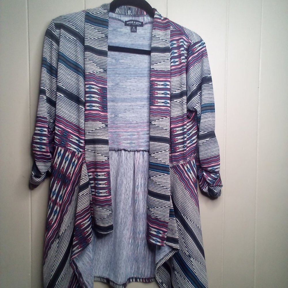 About A Girl Open Front Blouse Top M 3/4 Sleeve Stripe Colorful
